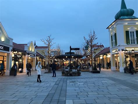 A Shopper’s Paradise: Exploring the Designer Outlet Parndorf .